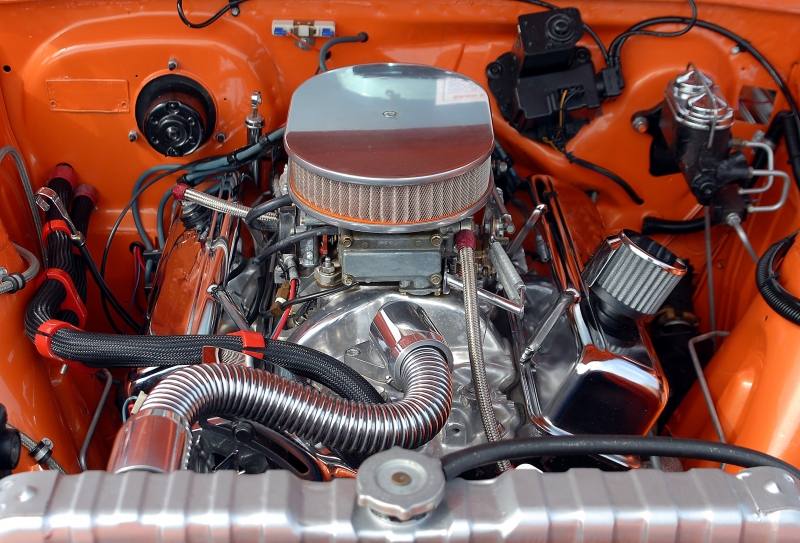 garagiste-VARAGES-min_car-engine-1738309